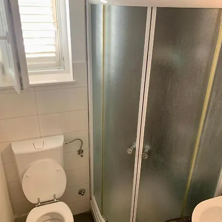 Comfort 1-bedroom With Pool & Sea View 아파트 챠브타트